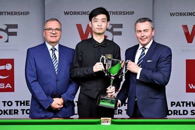 易建联在其 易建联在其