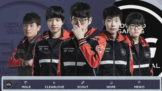 仅是两支球 仅是两支球