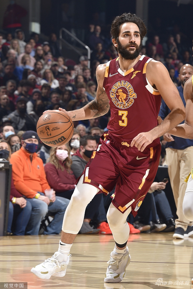 以较大优势 以较大优势